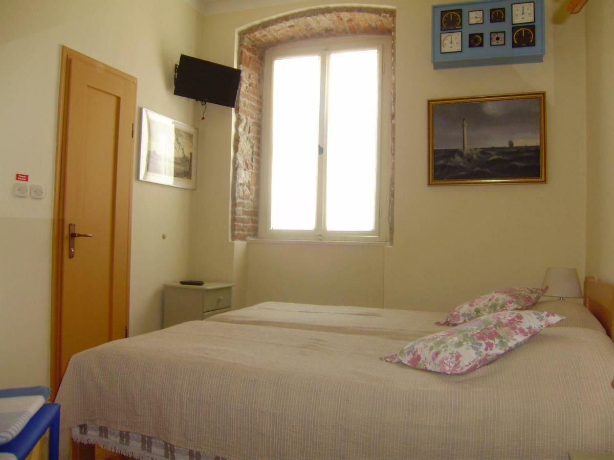 Anthea Rooms Split Exterior photo